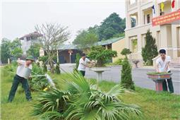 Thi đua xây dựng đơn vị mẫu mực, tiêu biểu